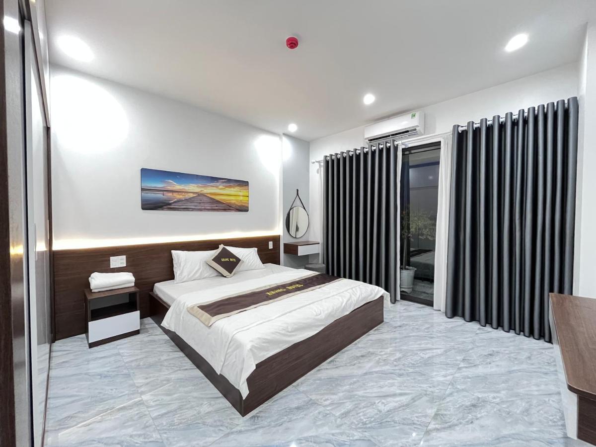 Khang Hotel Phủ Từ Sơn Esterno foto