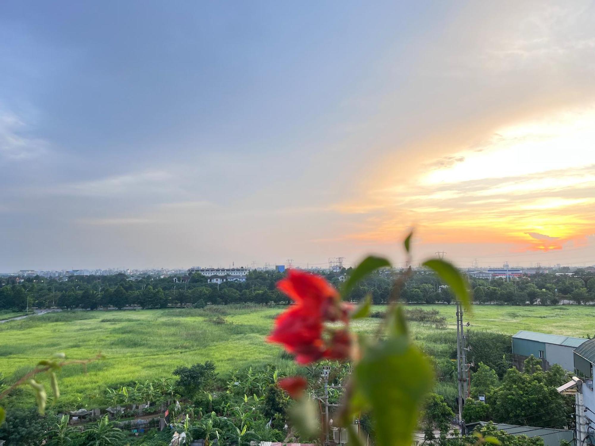 Khang Hotel Phủ Từ Sơn Esterno foto